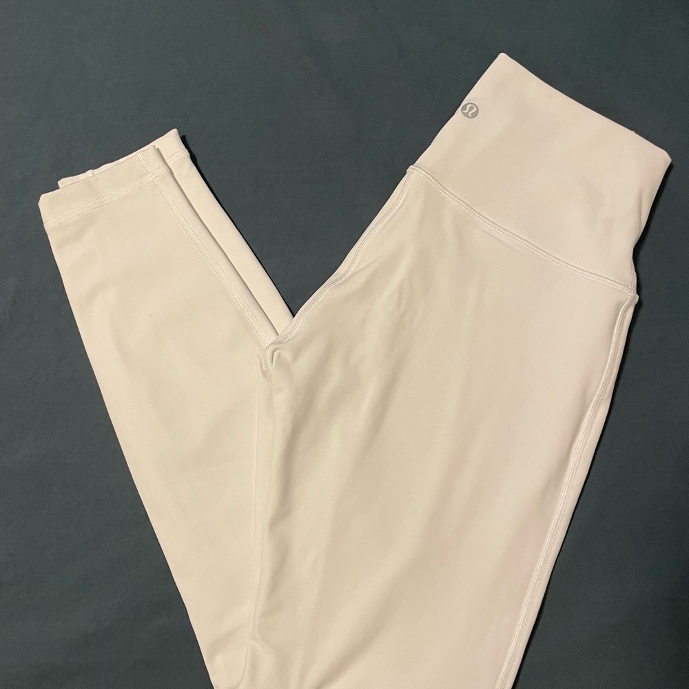 Lululemon Wunder Under high rise train size 4, 25”